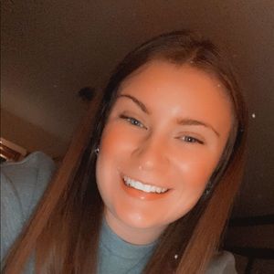 Meet your Posher, Mikaela